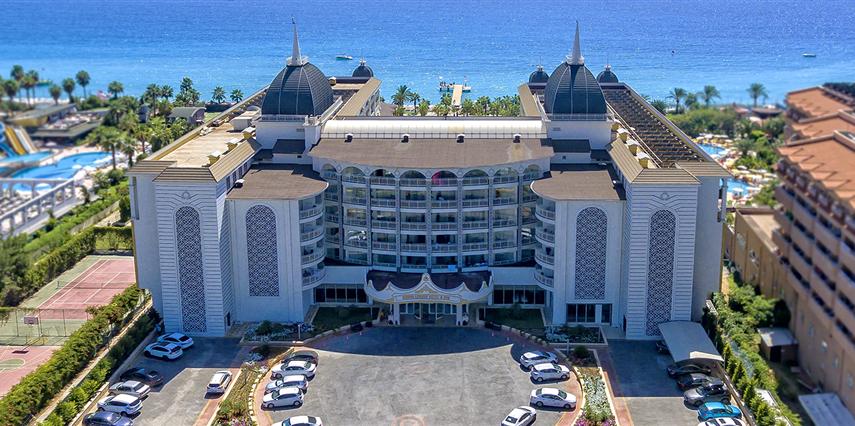 Kirman Sidera Luxury & Spa